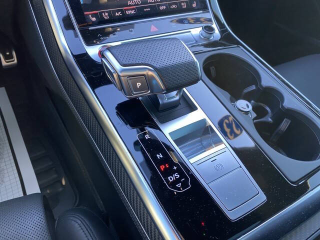 2023 Audi RS Q8 4.0T quattro