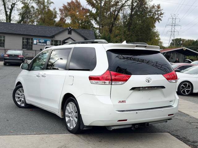 2011 Toyota Sienna