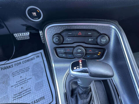 2016 Dodge Challenger SXT