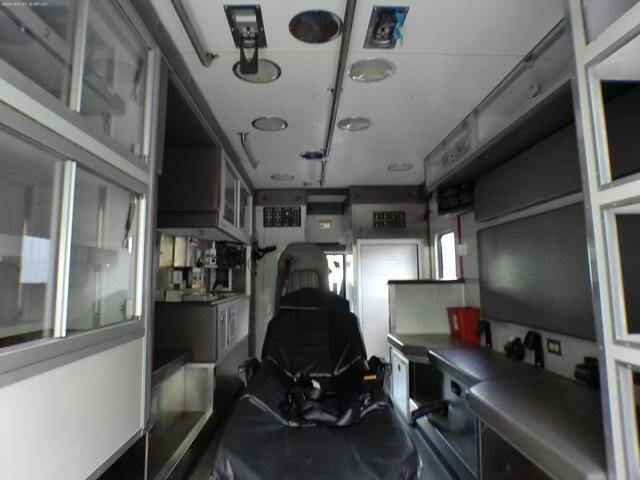 2015 Freightliner M2 106