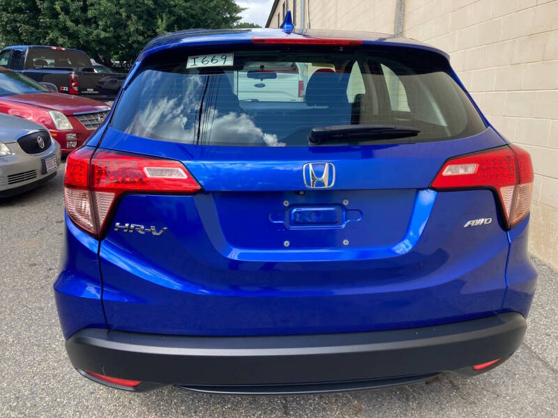 2018 Honda HR-V LX photo 5