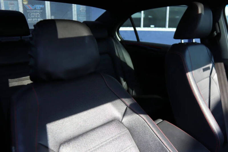 2017 Volkswagen Jetta 2.0T GLI