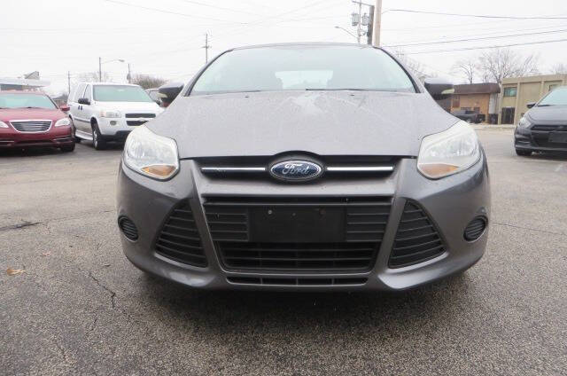 2014 Ford Focus SE photo 5