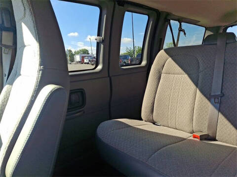 2025 GMC Savana LT 2500