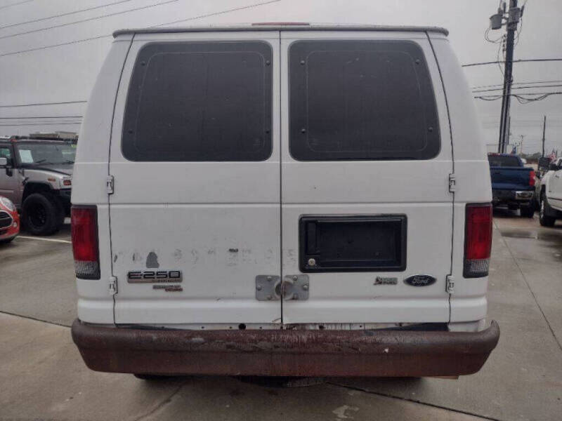 2013 Ford E-Series E-250