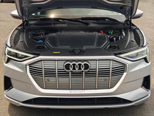 2019 Audi e-tron quattro Prestige