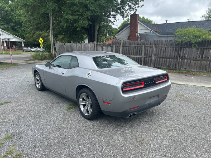 2016 Dodge Challenger SXT