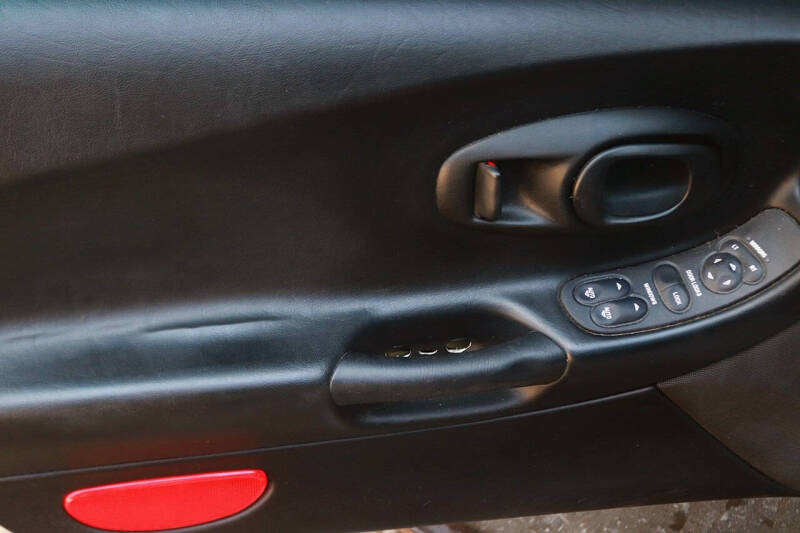 2004 Chevrolet Corvette