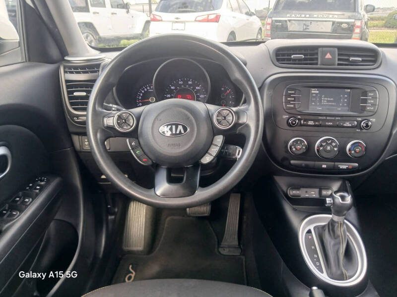2016 Kia Soul +
