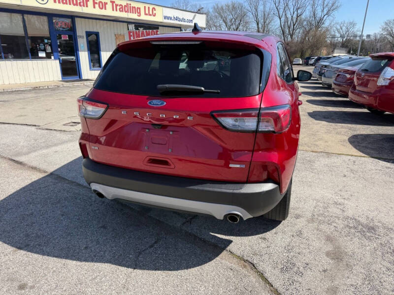 2020 Ford Escape SE