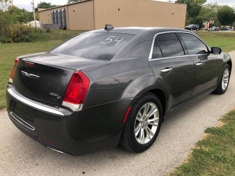 2017 Chrysler 300 C