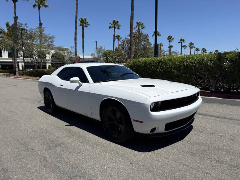 2018 Dodge Challenger SXT Plus
