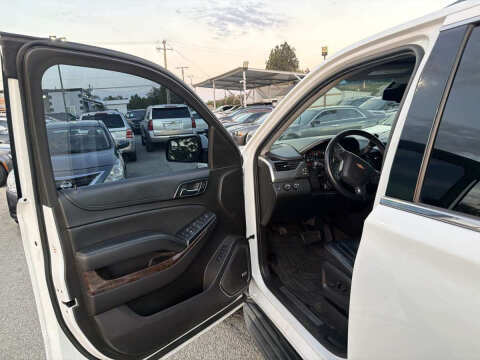 2017 Chevrolet Suburban LT