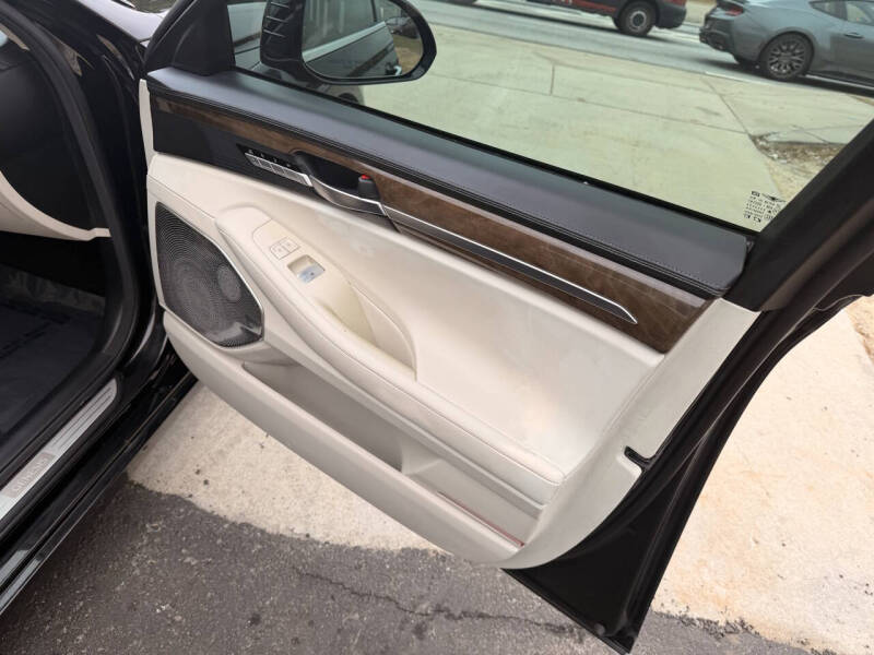 2017 Genesis G90 3.3T Premium