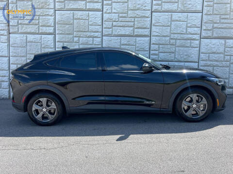 2022 Ford Mustang Mach-E Select