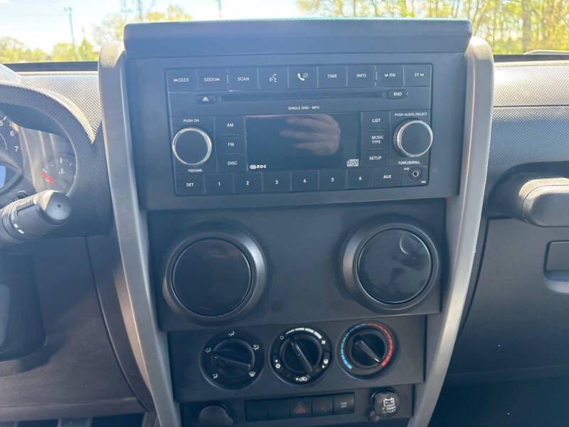 2007 Jeep Wrangler X - Photo 14