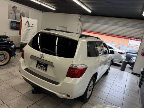 2010 Toyota Highlander SE
