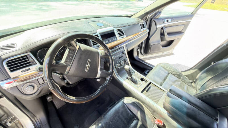 2010 Lincoln MKS