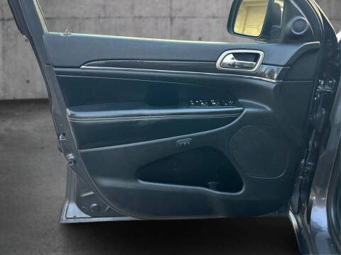 2017 Jeep Grand Cherokee