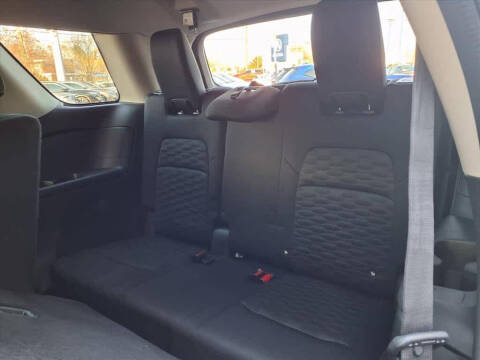 2022 Nissan Pathfinder S