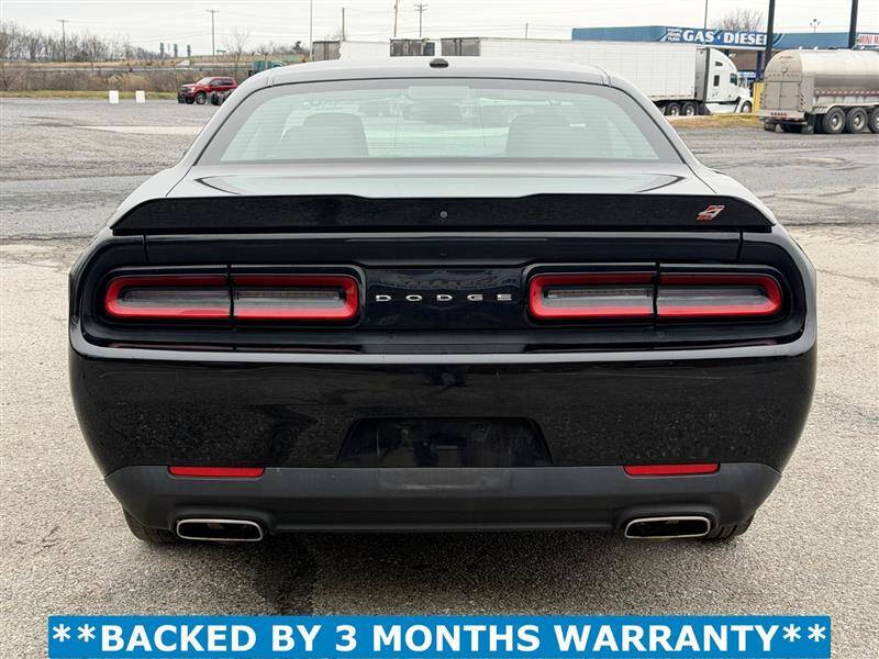 2021 Dodge Challenger SXT