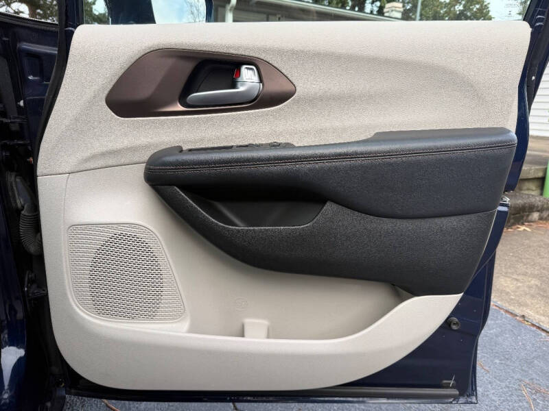 2018 Chrysler Pacifica Touring L Plus