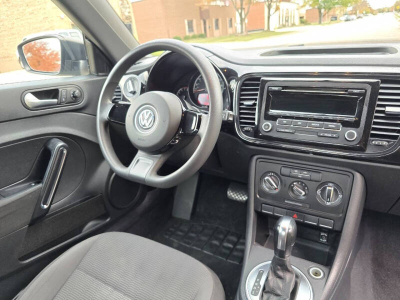 2014 Volkswagen Beetle 1.8T Entry PZEV