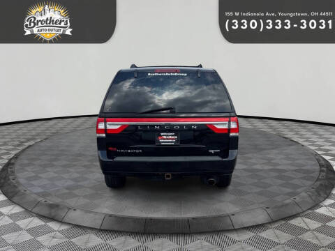 2016 Lincoln Navigator Select