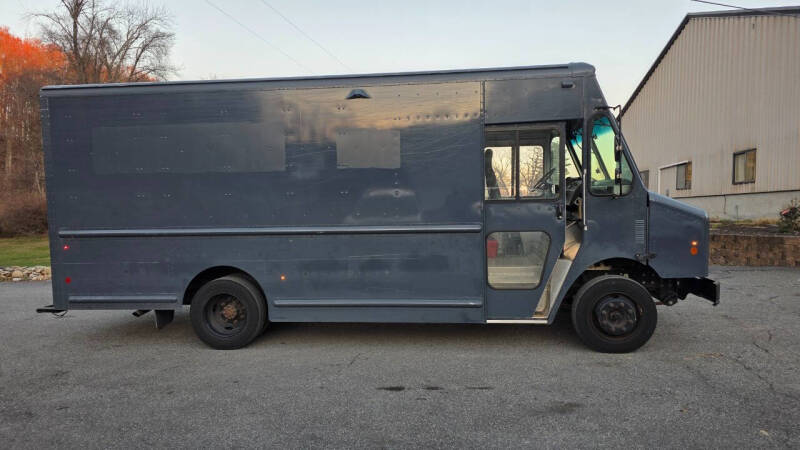 2021 Freightliner MT45 Chassis