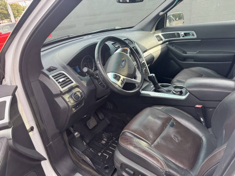 2014 Ford Explorer Sport