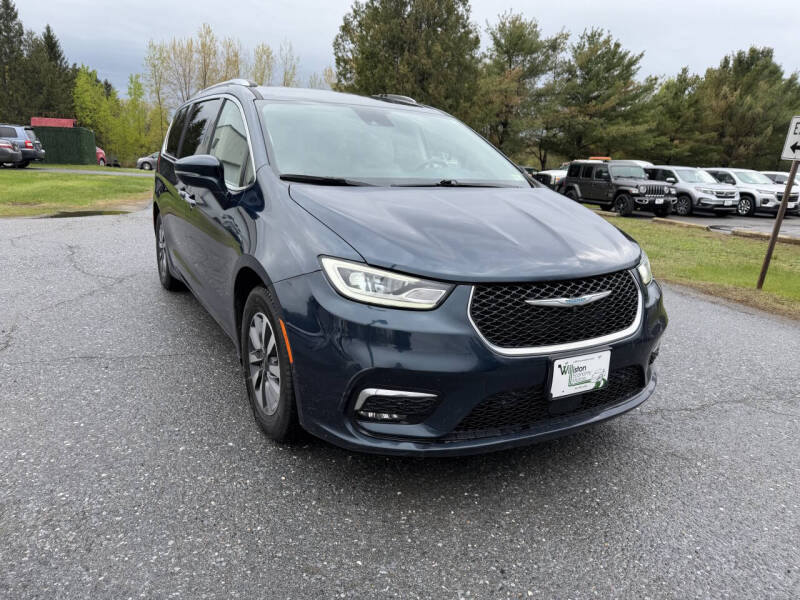 2021 Chrysler Pacifica Hybrid Touring L