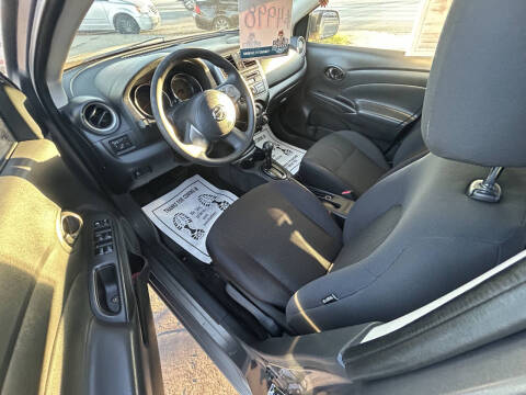 2012 Nissan Versa 1.6 S