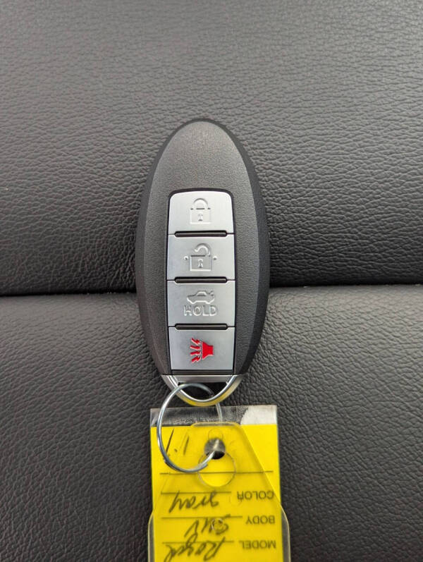 2024 Nissan Rogue SL