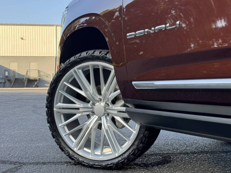 2022 GMC Yukon Denali