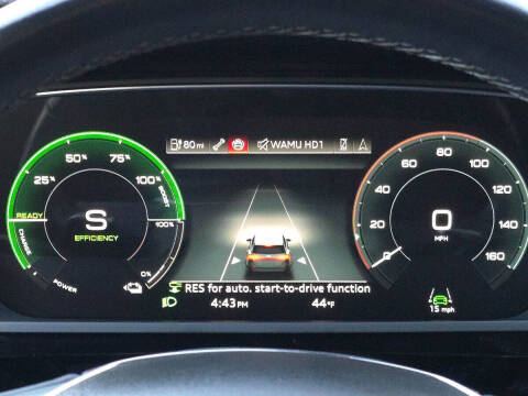 2024 Audi Q8 e-tron quattro Premium Plus