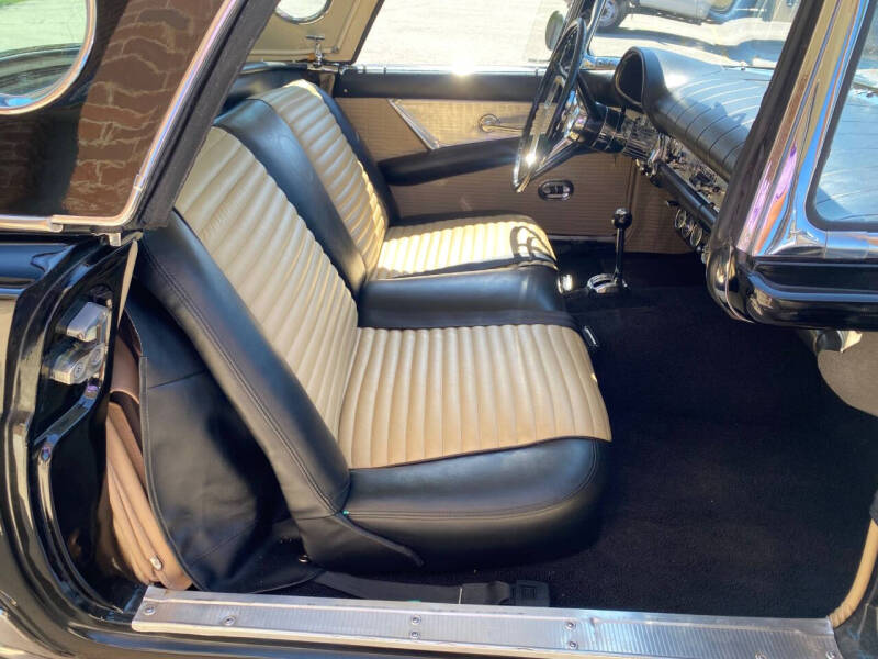 1957 Ford Thunderbird