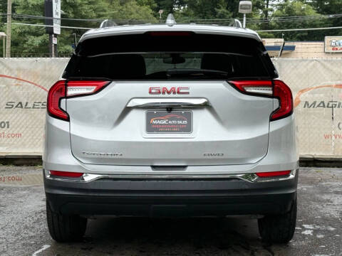 2022 GMC Terrain SLT