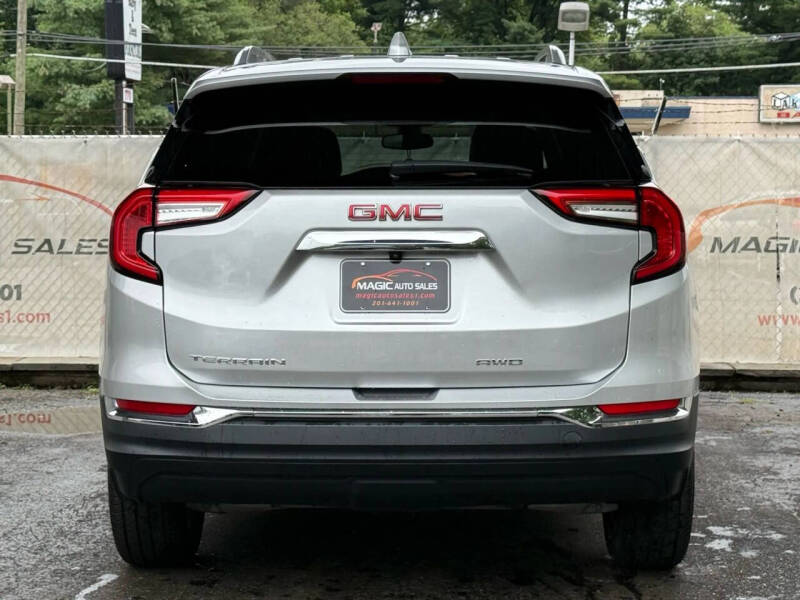 2022 GMC Terrain SLT