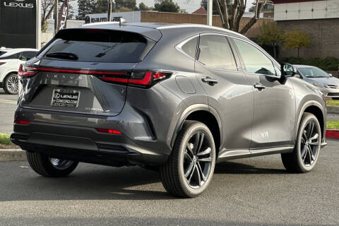 2026 Lexus NX 450h+ Luxury