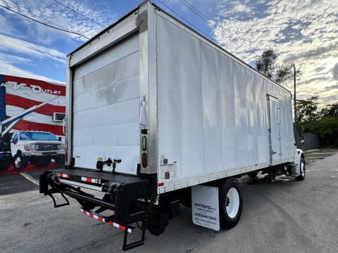 2016 Freightliner M2 106