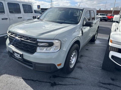 2022 Ford Maverick for sale at GUPTON MOTORS, INC. in Springfield TN
