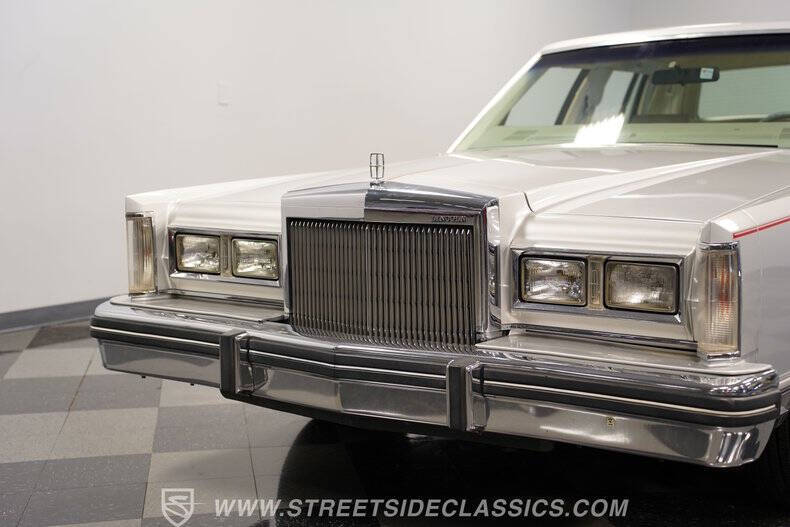 1984 Lincoln Town Car