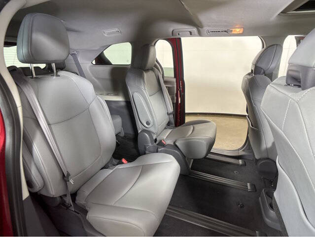 2021 Toyota Sienna XLE 7-Passenger