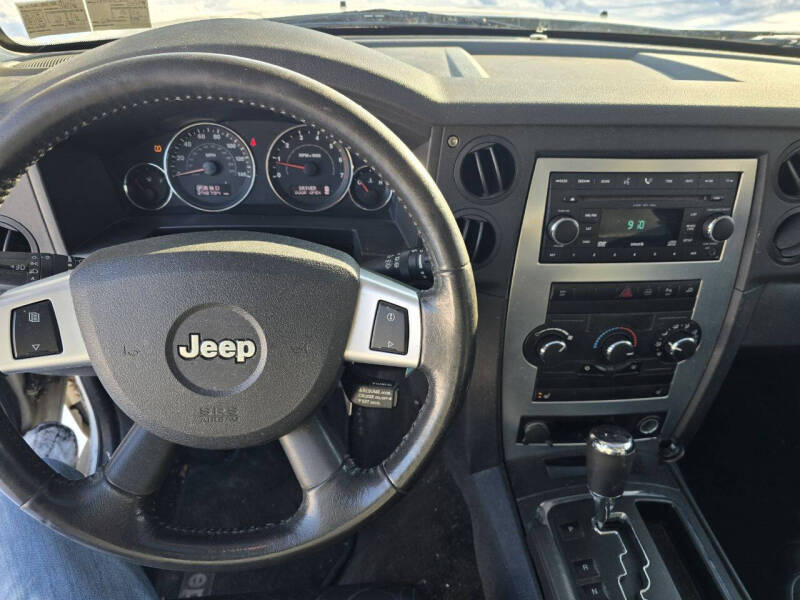 2008 Jeep Commander Sport