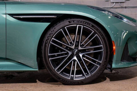 2024 Aston Martin DB12 V8