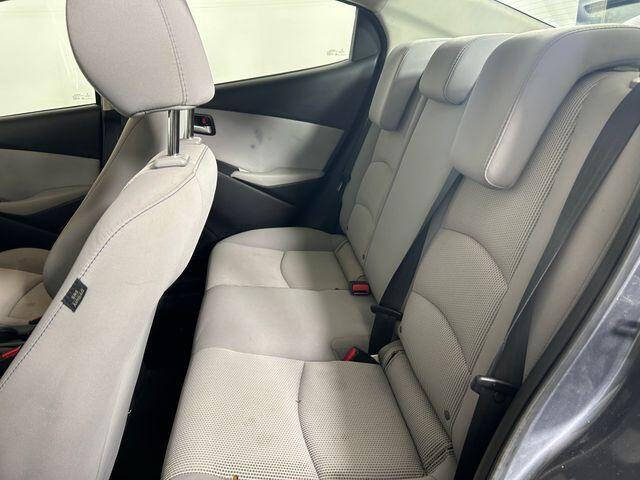 2019 Toyota Yaris XLE