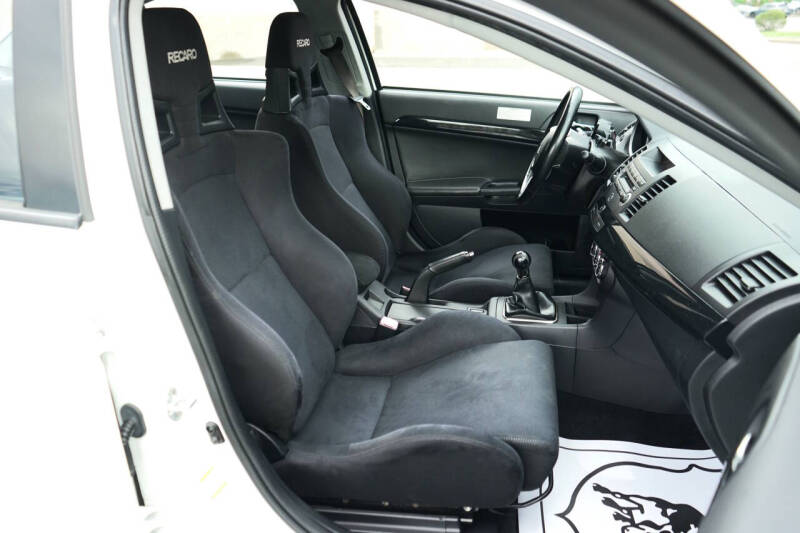 2013 Mitsubishi Lancer Evolution GSR
