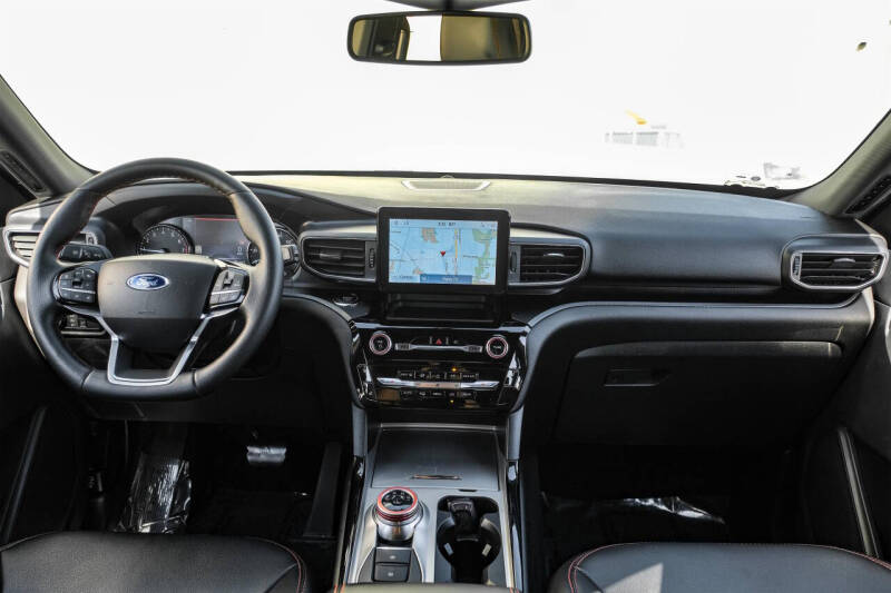 2022 Ford Explorer ST-Line