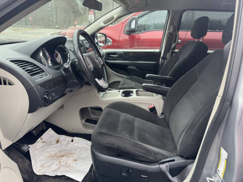 2016 Dodge Grand Caravan SXT Plus