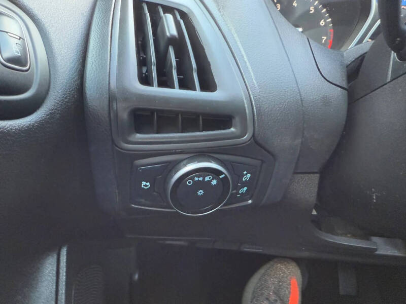 2015 Ford Focus SE